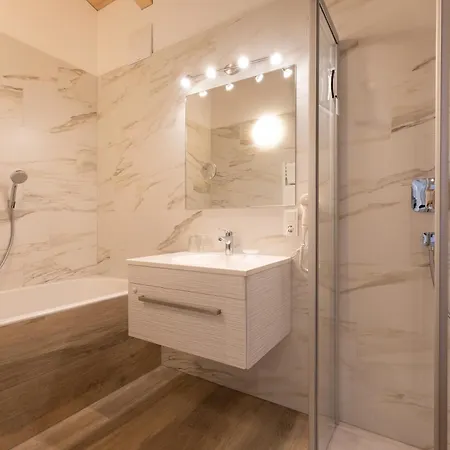 Alpenhof Apartamento