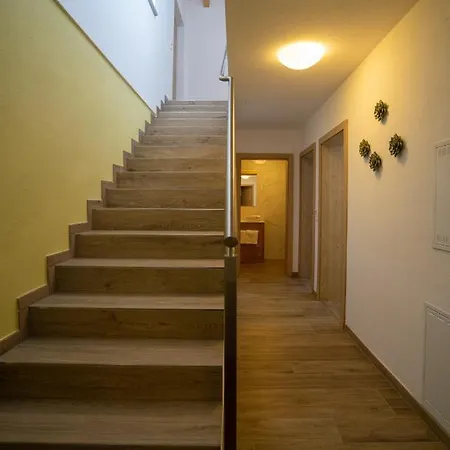 Alpenhof Apartamento *
